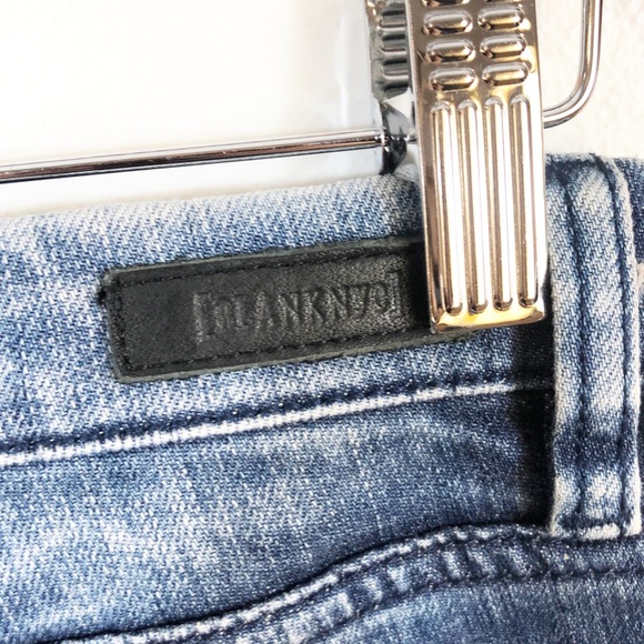 BLANK NYC Skinny Classique Embroidered Floral Jean 27 - Picture 5 of 8